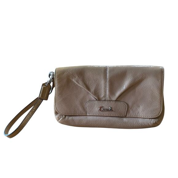 Coach Ashley Putty Wristlet Handbag Clutch Purple Interior - Picture 1 of 13